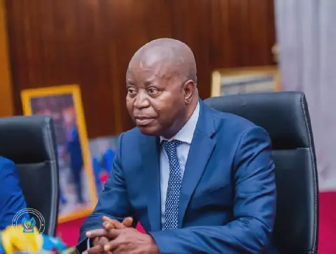 RDC : 100 milliards USD de dette, l’ellipse logique dangereuse de Muzito ( Tribune de Jo M. Sekimonyo)