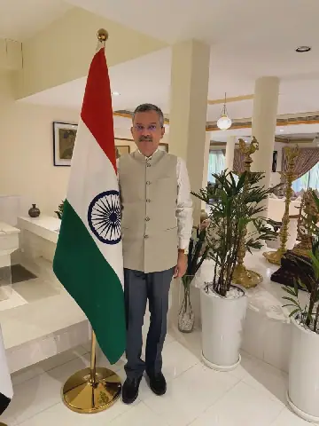 India's UAE envoy visits family of injured Flydubai pilot