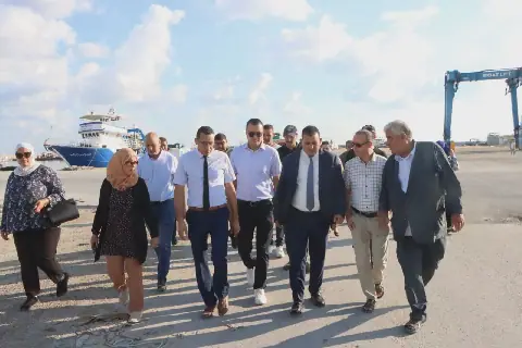 Tunisian Governor Inspects Fishing Ports in Monastir