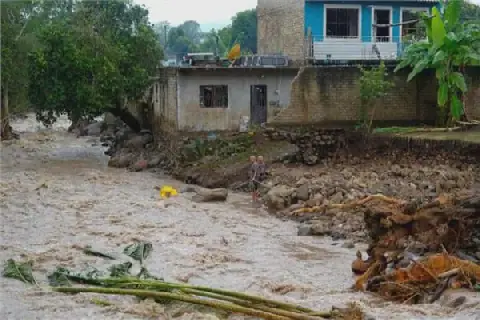 Floods in Mexico Cause Widespread Damage to Over 100 Homes