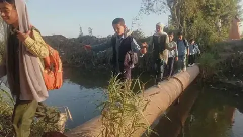 Egyptian Ministry of Irrigation Resolves Crisis of Students Crossing Waterway