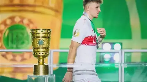 Egyptian Eyes on Stuttgart's Fin Vleut as Barcelona and Real Madrid Circle