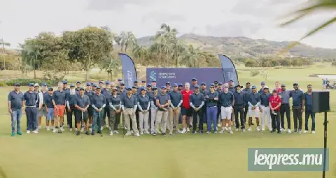 Jason McAteer Steals the Show at Standard Chartered Mauritius Golf Day