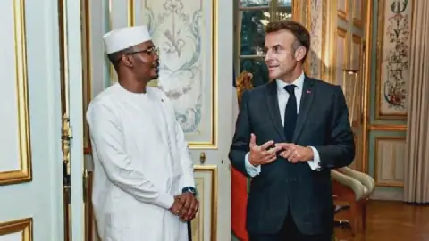 France-Tchad : derrière le rapprochement économique , le discret retour du sécuritaire