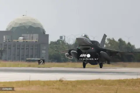 Taiwan receives first US-made F-16V fighter jets