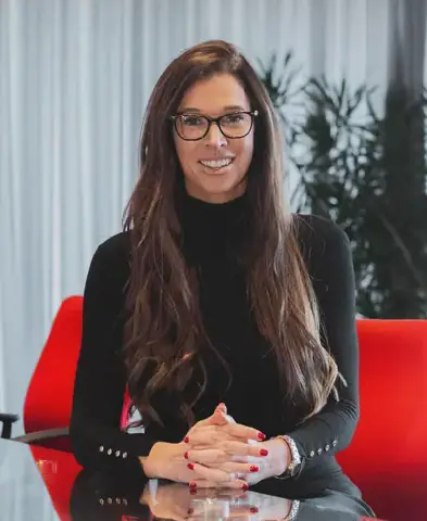 South African Entrepreneur Jessica Hawkey Revolutionizes Tech Education