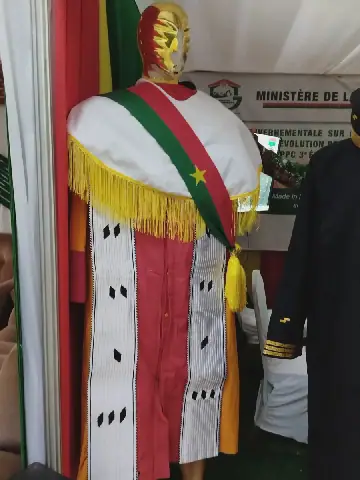 Exposition gouvernementale : « Avant, la toge du Conseil Constitutionnel coûtait 4 millions FCFA, taxes comprises. Aujourd’hui, en endogène, elle coûte 350 000 FCFA », Lucien Diemé, greffier en chef à la Direction des greffes
