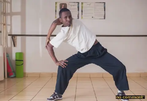 Mahasahy Afido's Solo Performance "Mue" Redefines Physical Expression