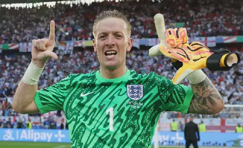 English Goalkeeper Jordan Pickford Seeks Mental Performance Enhancement
