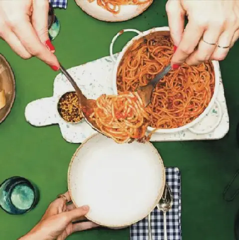 Sharing Meals Linked to Improved Mental Health and Social Connections