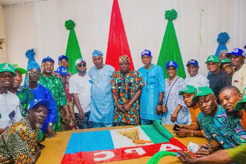 Mass Defections Hit Oyo State as PDP, APM, Accord Members Join APC