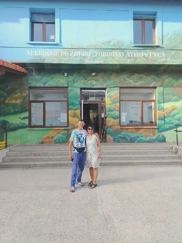 South African Couple Embarks on Camino Francés for a Noble Cause