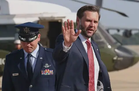 US Holds Unconventional Meeting at Camp David Amid Iran Tensions