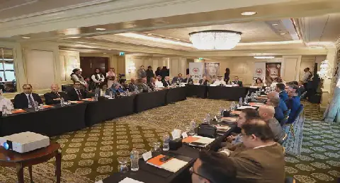 وزير العدل: موقف مصر ثابت بضرورة تسوية النزاعات سلميا وتجنيب الشعوب ويلات الحروب