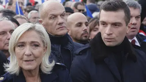 Le Pen Stands by Top Ally Bardella Amid Anti-Semitism Allegations