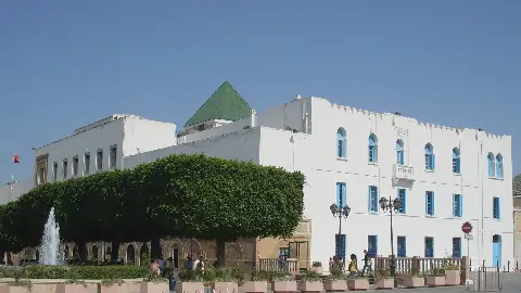 Tunisia Government Clarifies Procedures for Regulating Adult Education Teachers' Status