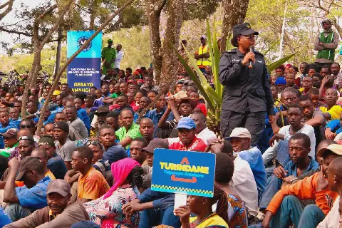 Rwanda Police Urge Citizens to Protect Children from Drugs