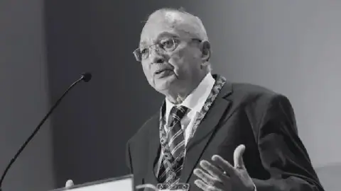 Tribute to Sam Isaacs: A Visionary Leader in South Africa's Education Sector