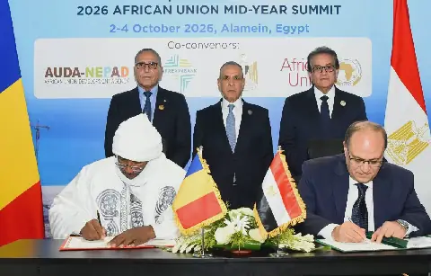 Abdel Aati et son homologue tchadien discutent du renforcement des relations bilatérales