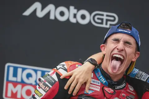 Marquez wins Japanese MotoGP to cut gap on Martin