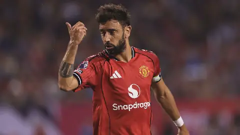 Fernandes reveals conversation with Ronaldo after Portugal star's shocking departure