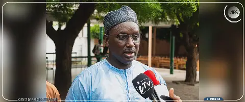Des personnalités rendent un dernier hommage à Cheikh Hamidou Kane