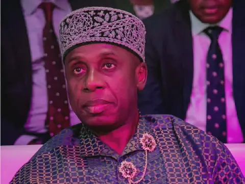 APC Tackles Amaechi, Describes Him as Loafer Outside Public Office