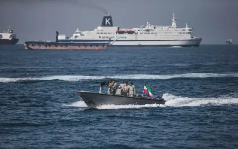Brent Crude Holds Near $102 as US‑Iran Standoff Fuels Oil Market Unease