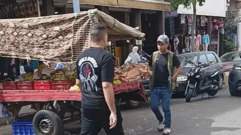 أزمة الباعة العشوائيين بعين السبع تتفاقم وسط مطالب بتنظيم الملك العمومي
