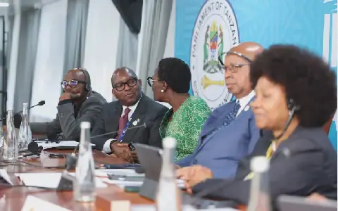 RDC: Le Sénat inscrit la situation sécuritaire dans l'Est et Ebola à l'Assemblée de l'UIP
