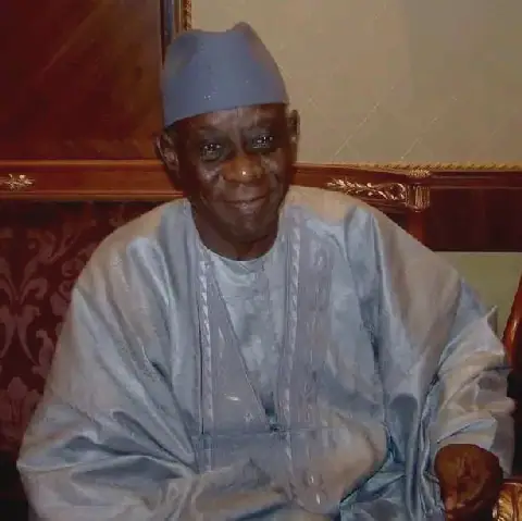 Senegalese Literary Icon Cheikh Hamidou Kane Passes Away at 98