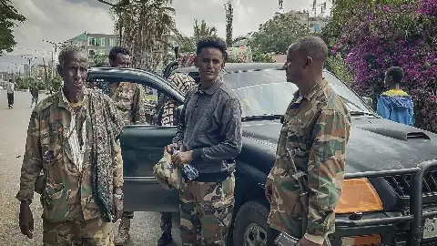 Ethiopian Federal Forces Patrol Mekele, Rivals Meet in Egypt