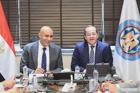 Egypt's Finance and Education Ministers Announce Teacher Salary Increase
