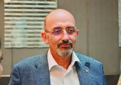 علاء فكري