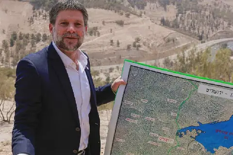 Ex-diplomats Urge EU to Act Against Israeli Colonization in West Bank