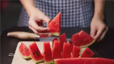 Interpretation of Eating Watermelon in Dreams and Its Relation to Relief and Problem-Solving