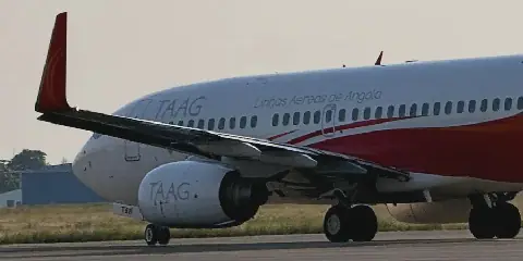 TAAG Cabinda Ticket Sales Shift Sparks Controversy in Angola's Aviation Sector