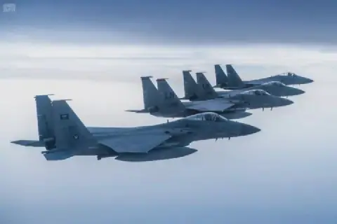 Saudi-led coalition joins air strikes against Houthis in Yemen