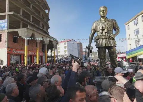 Algerian Town Unveils Statue of National Hero Didouche Mourad