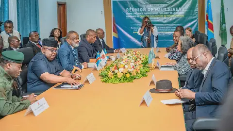 Uhuru Kenyatta Leads AU Delegation to Goma for Talks with AFC/M23