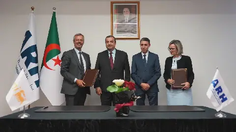 ناباك 2026: عرقاب يشرف على التوقيع على عدد من مذكرات التفاهم