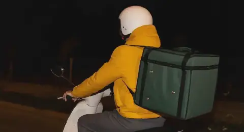 Moroccan Consumer Rights Group Calls for Stricter Regulations on Food Delivery Services
