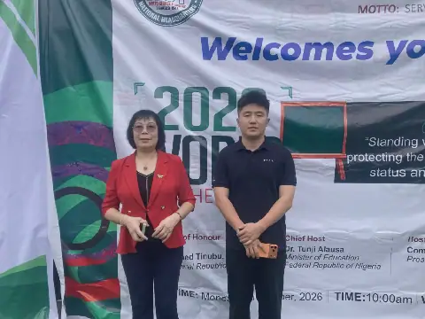 World Teachers’ Day: Chinese community gifts Nigerian teachers laptops