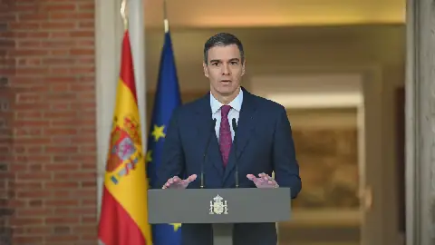 Spanish Prime Minister Sanchez Calls for Early Elections