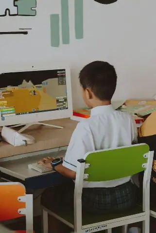South African Mother Warns Parents About Roblox Risks