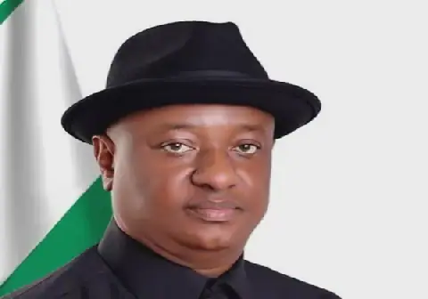 FG moves to connect Lagos Red Line to airport terminals