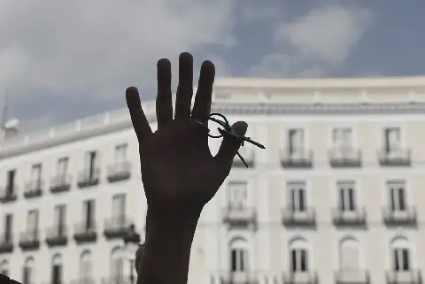 Spanish Government's Housing Decrees Rejected by Parliament