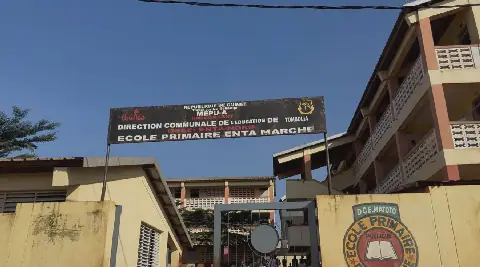 La rentrée scolaire 2026 est marquée par des défis à l'école primaire Enta Marché en Guinée
