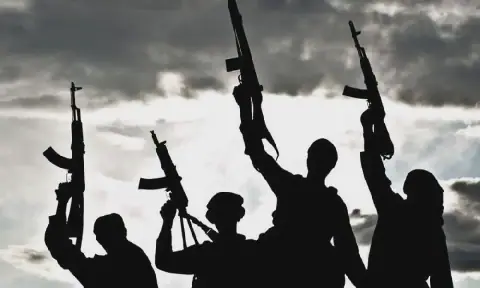 Seven passengers injured as gunmen attack traders in Plateau