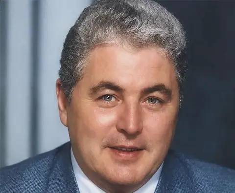 Dave Warburton